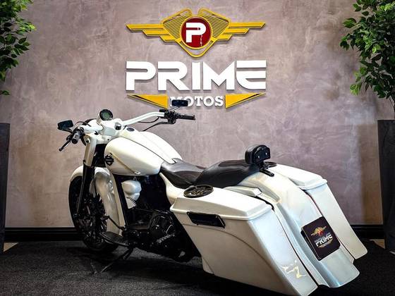 HARLEY-DAVIDSON ELECTRA GLIDE CLASSIC 